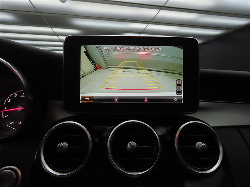 Mercedes Benz C Class 2017 Blanco - Importación desde Corea - HF Imports Iquique - Foto 18