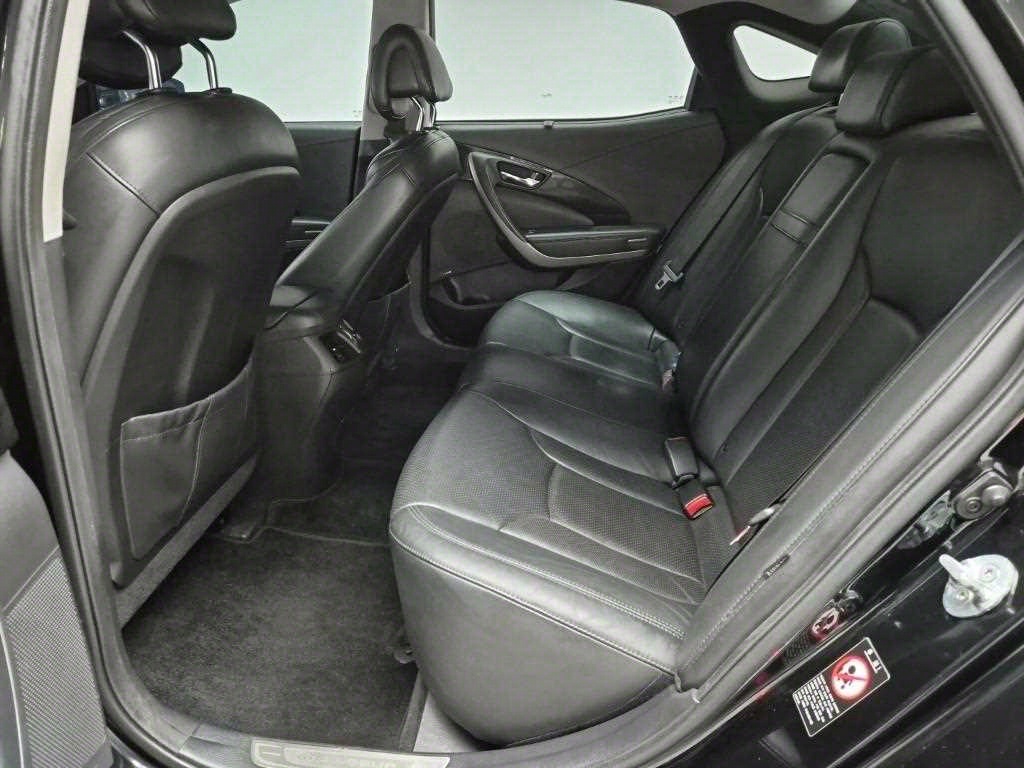 HYUNDAI Grandeur - Vista 12