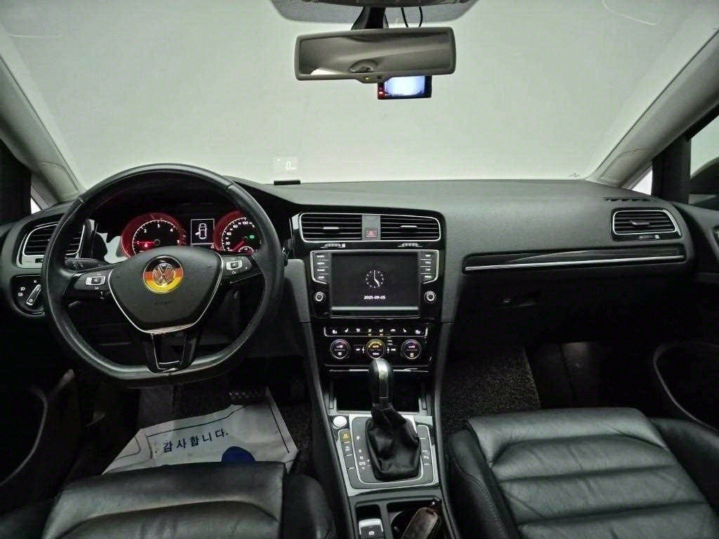 Volkswagen Golf - Vista 7