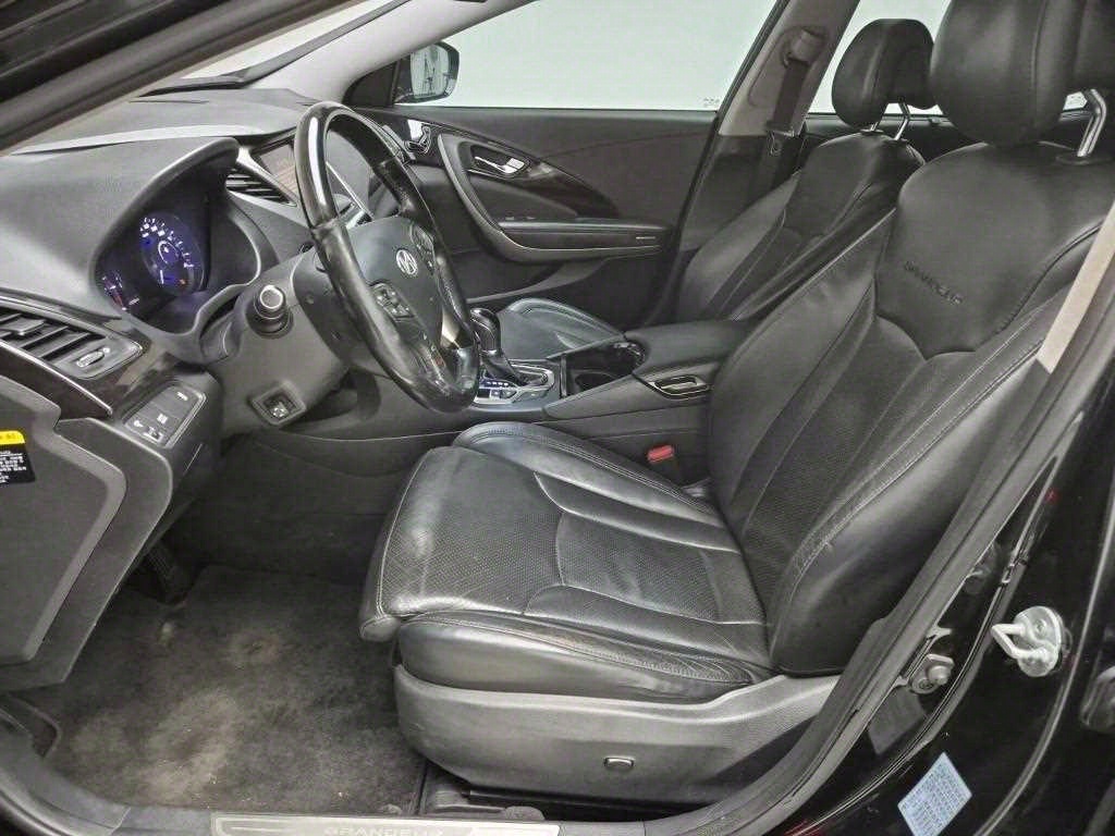 HYUNDAI Grandeur - Vista 11