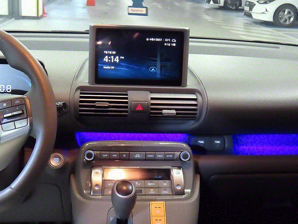 HYUNDAI Casper - Vista 11