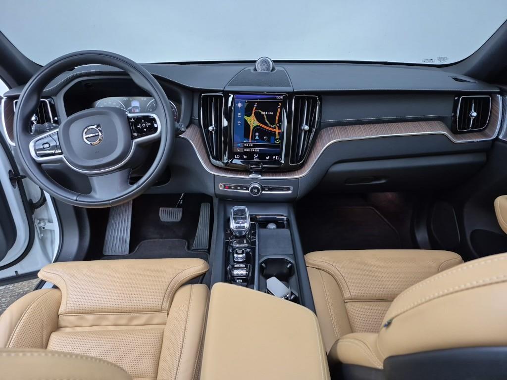 Volvo XC60 - Vista 5