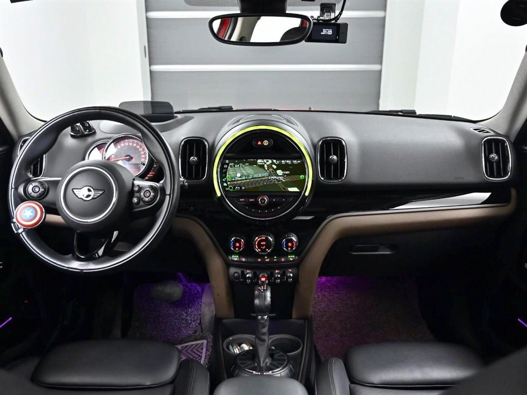 Mini Countryman - Vista 9