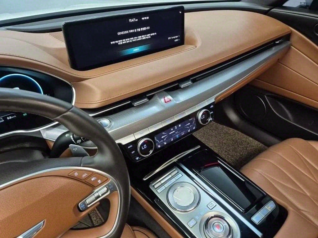 Genesis G80 - Vista 10