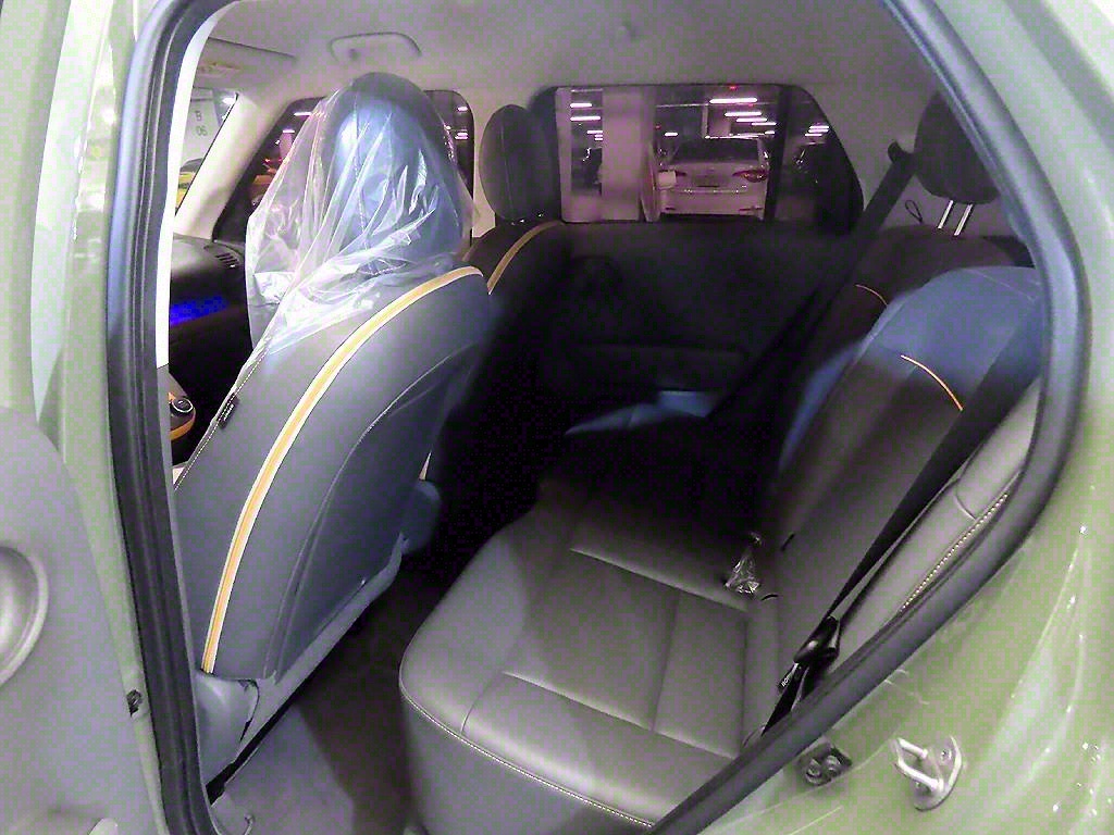 HYUNDAI Casper - Vista 7