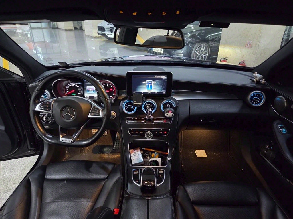 Mercedes Benz C Class - Vista 8