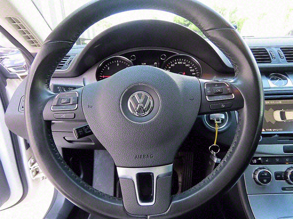 Volkswagen CC - Vista 8