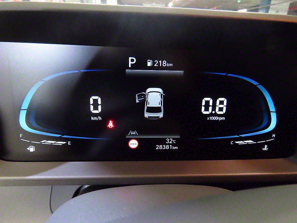 HYUNDAI Casper - Vista 9