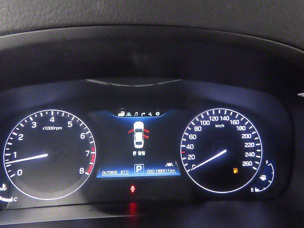 HYUNDAI Equus - Vista 11