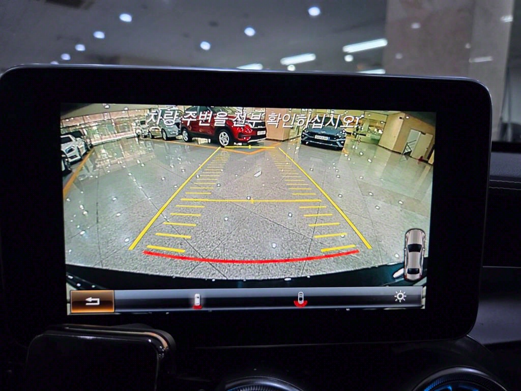 Mercedes Benz C Class - Vista 12