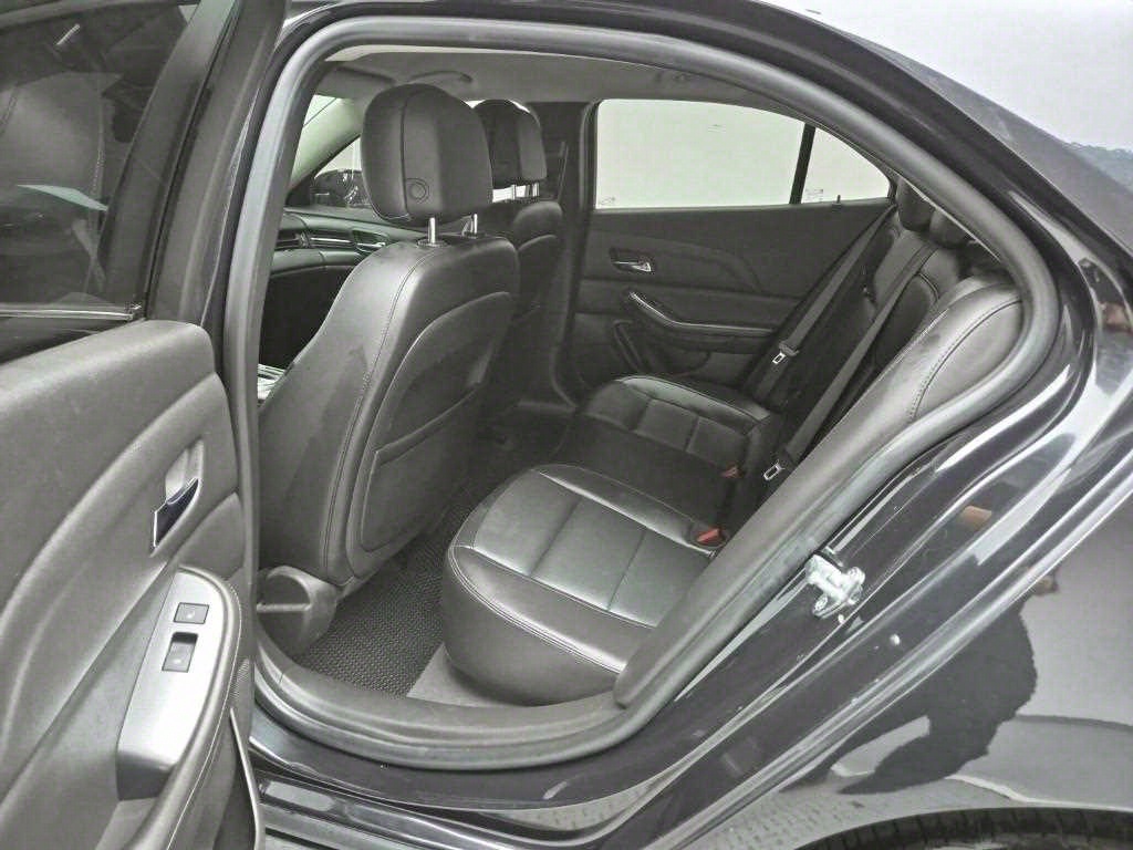 Chevrolet Malibu - Vista 12