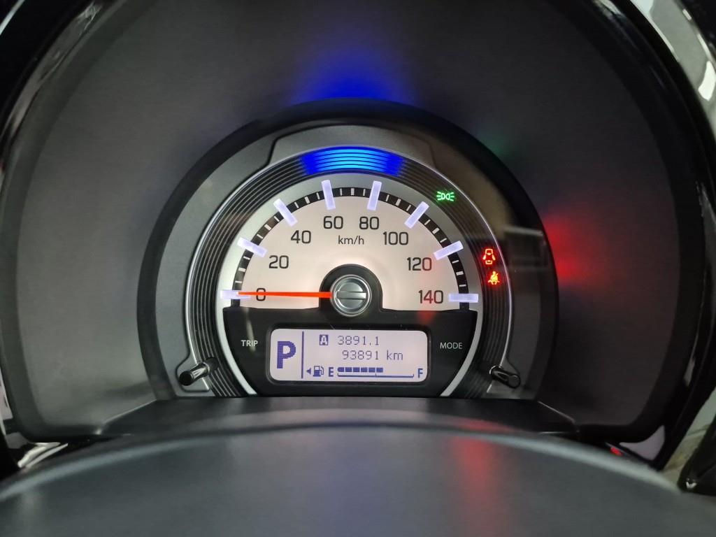 Suzuki Hustler - Vista 7