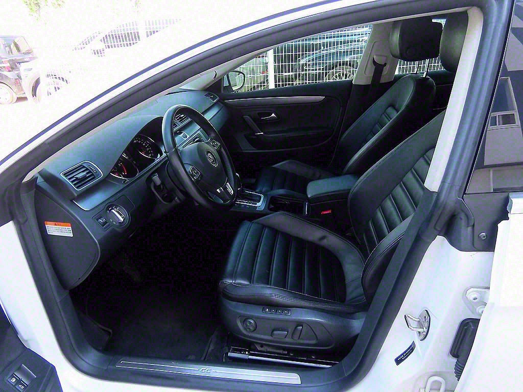 Volkswagen CC - Vista 5