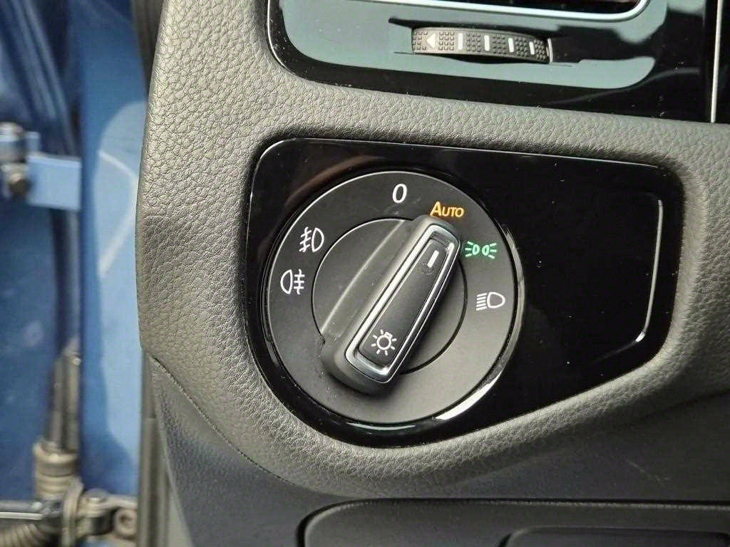 Volkswagen Golf 2015 Azul - Importación desde Corea - HF Imports Iquique - Foto 17