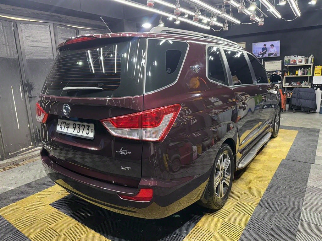 Ssangyong Korando - Vista 4