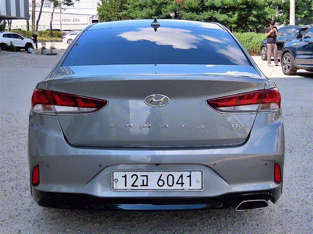 HYUNDAI Sonata - Vista 4