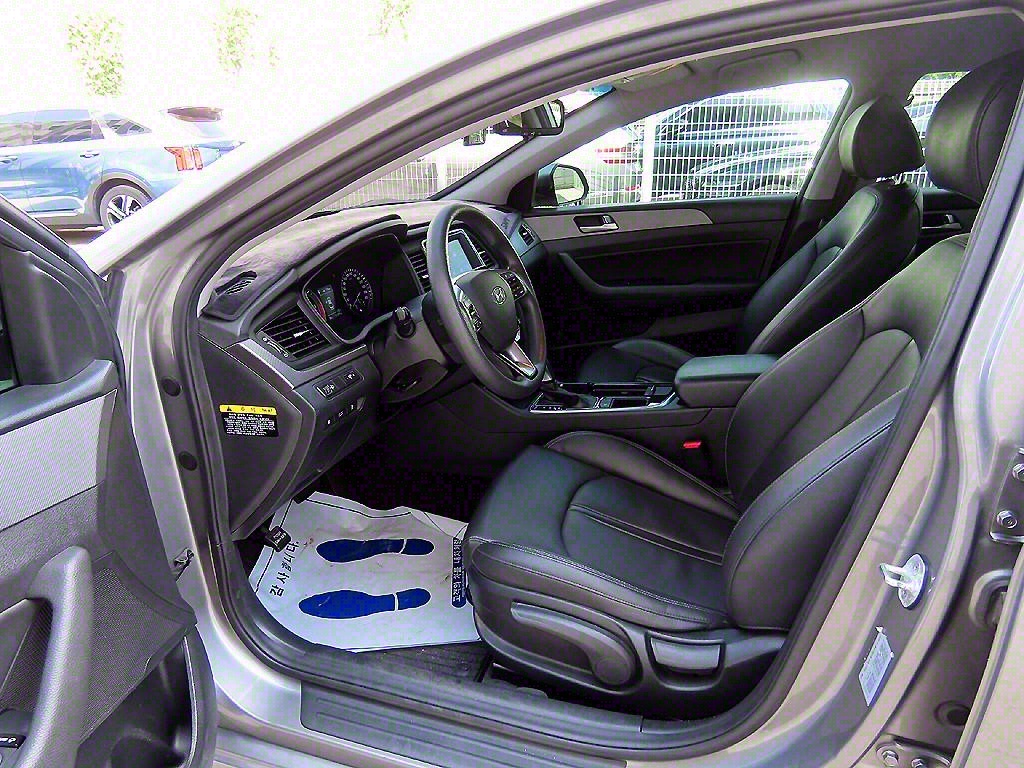 HYUNDAI Sonata - Vista 5