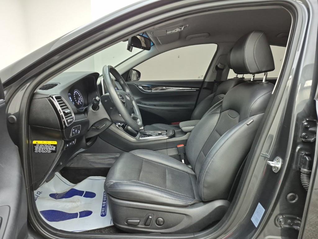 HYUNDAI Grandeur - Vista 11