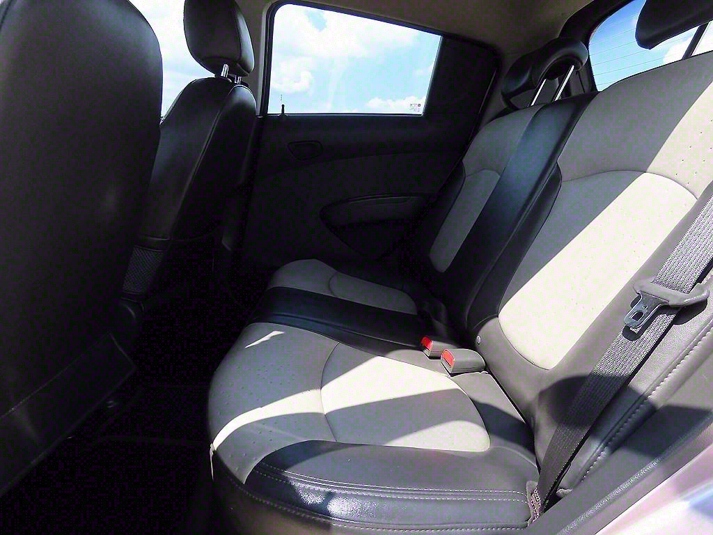 Chevrolet Spark - Vista 6