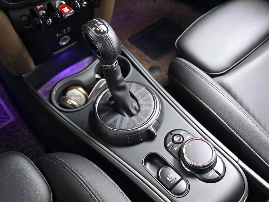 Mini Countryman 2018 Rojo - Importación desde Corea - HF Imports Iquique - Foto 9