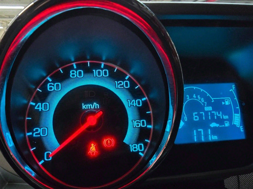 Chevrolet Spark - Vista 8