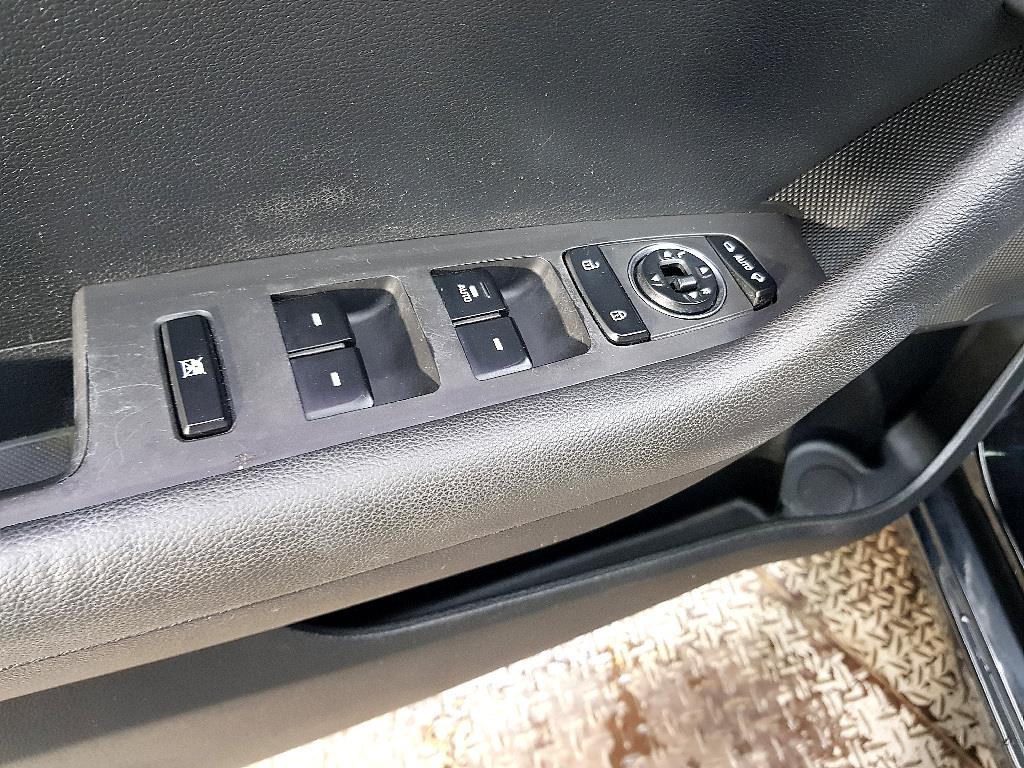 HYUNDAI Sonata - Vista 11