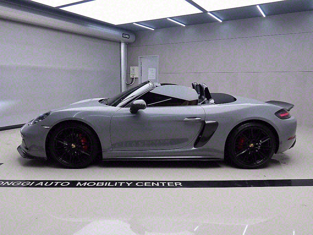 Porsche 718 - Vista 4