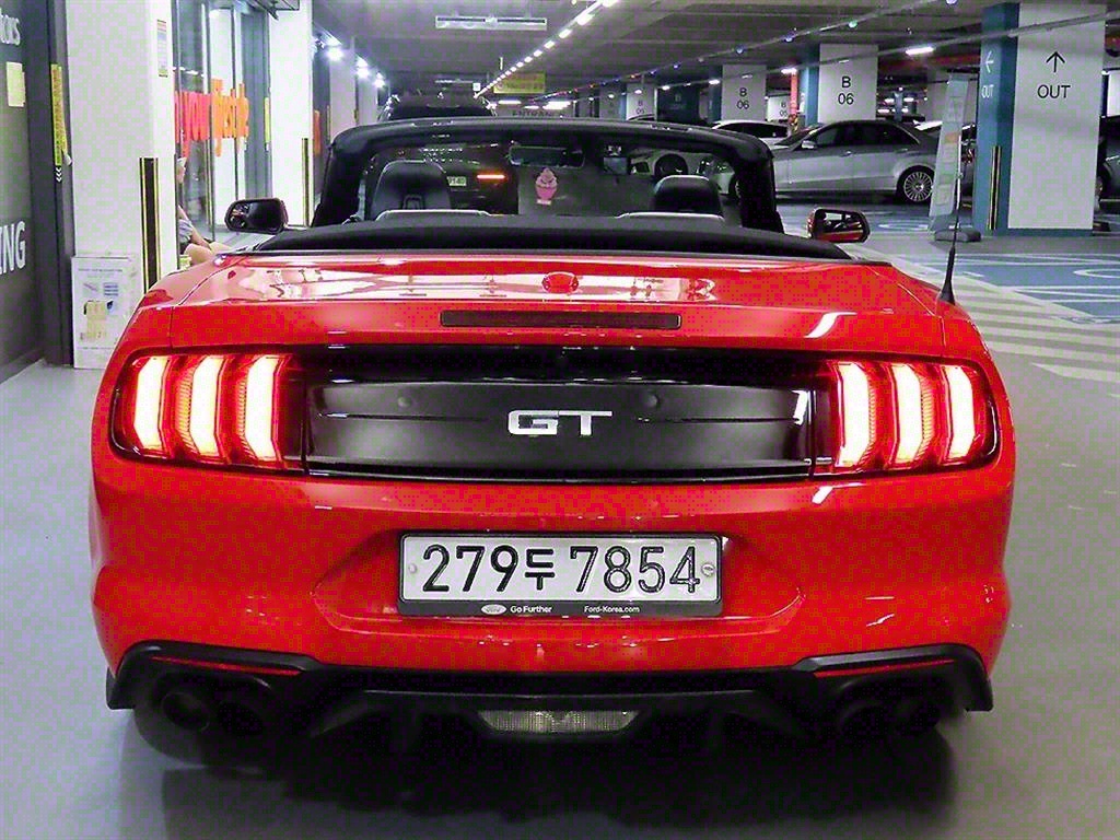 Ford Mustang - Vista 10