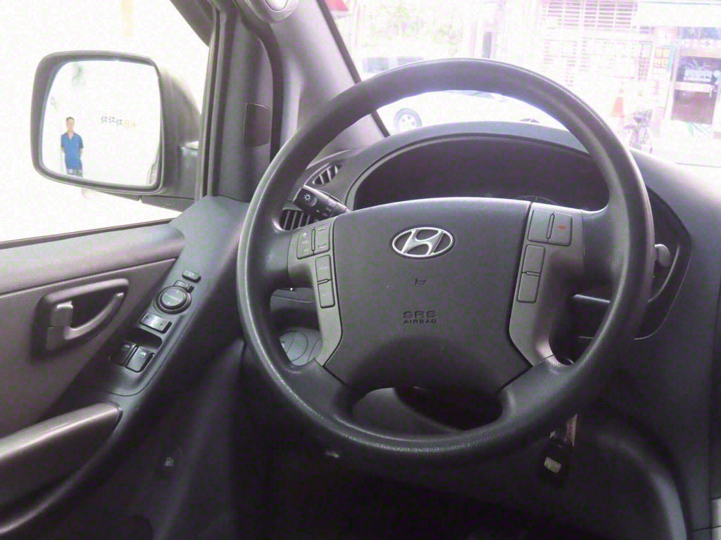 HYUNDAI Starex 2014 - Importación desde Corea - HF Imports Iquique - Foto 17
