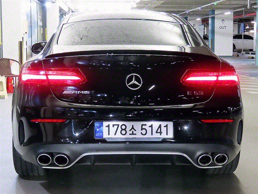 Mercedes Benz E class - Vista 5