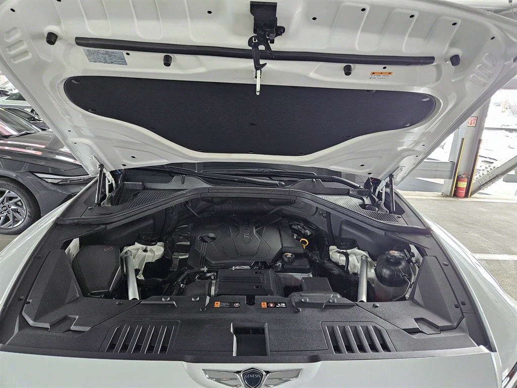 Genesis GV80 - Vista 6