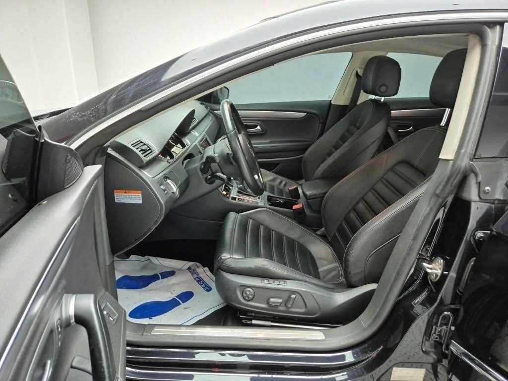 Volkswagen CC - Vista 11