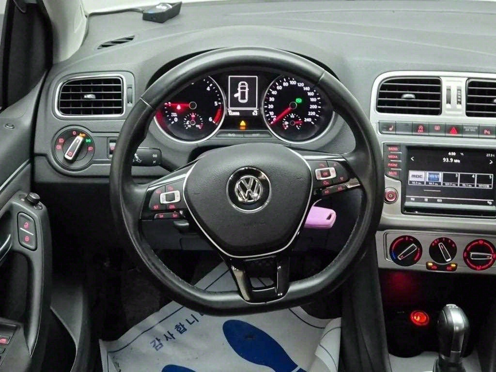 Volkswagen polo - Vista 9