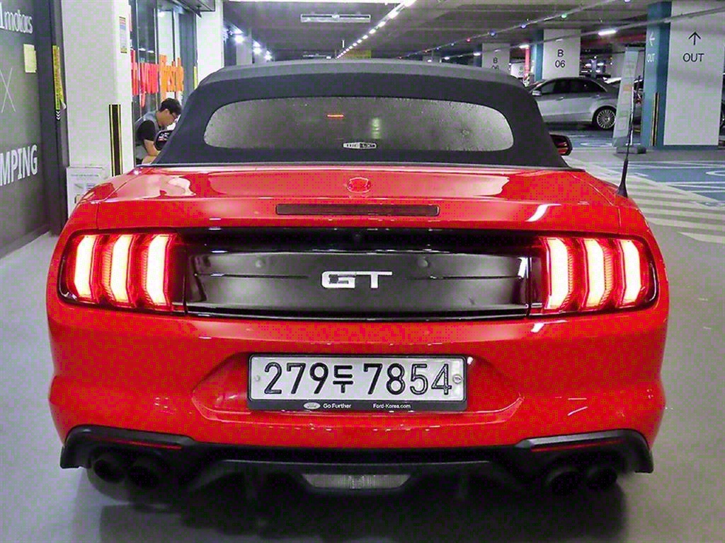 Ford Mustang - Vista 5