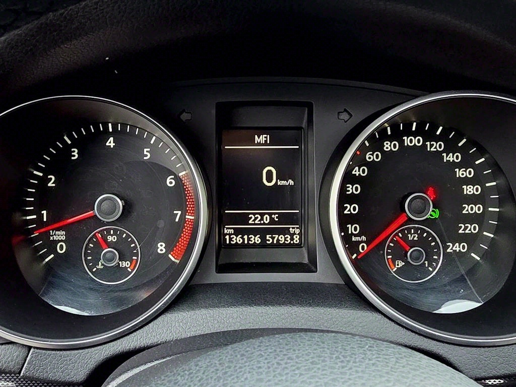 Volkswagen Golf - Vista 5