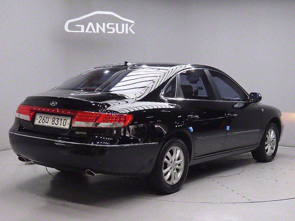 HYUNDAI Grandeur - Vista 7