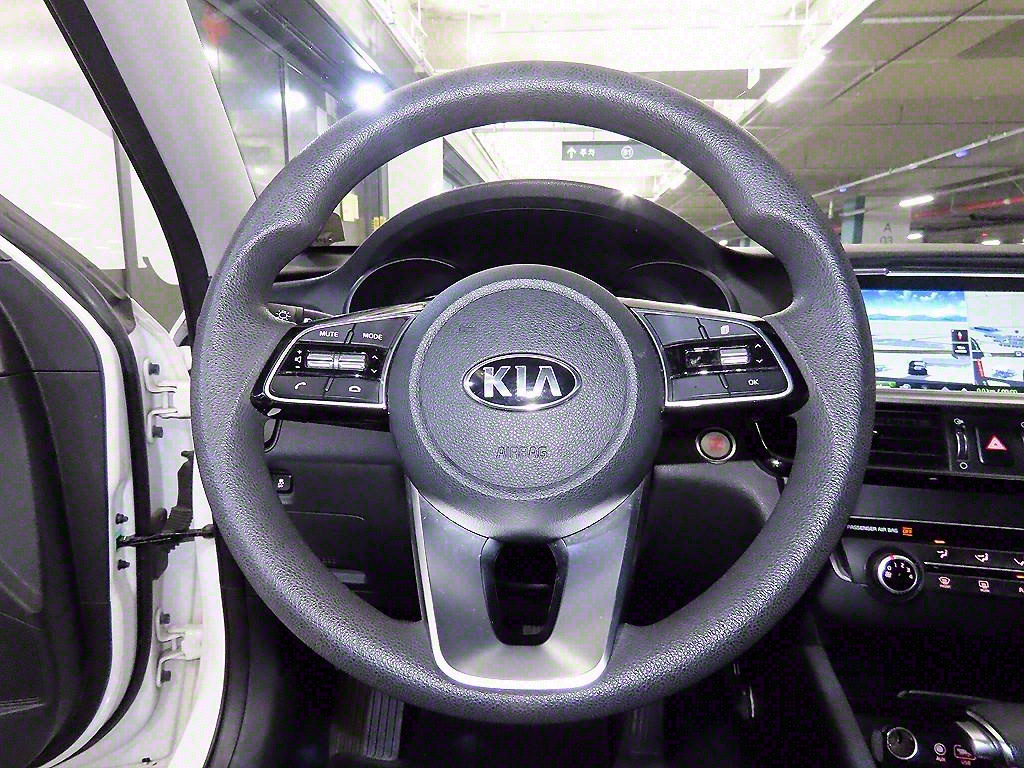 KIA K5 - Vista 8