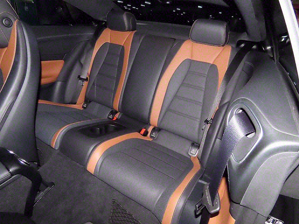 Mercedes Benz E class - Vista 7