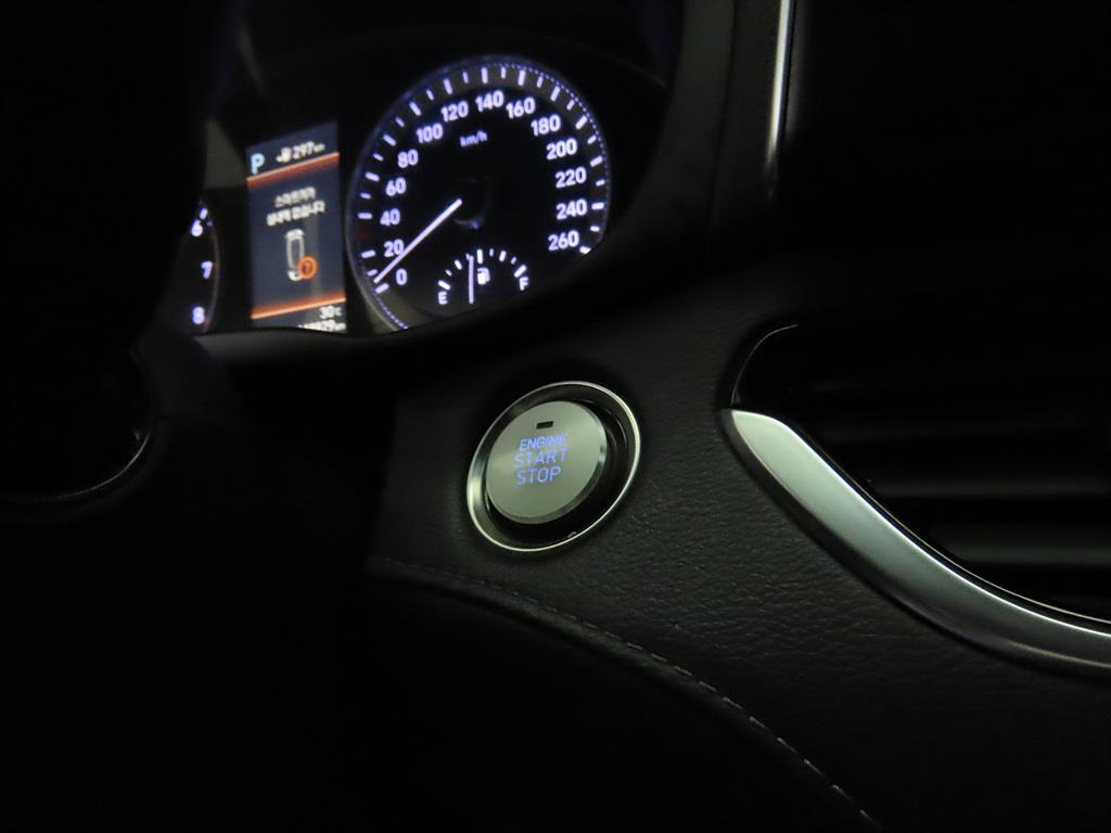 HYUNDAI Grandeur - Vista 11