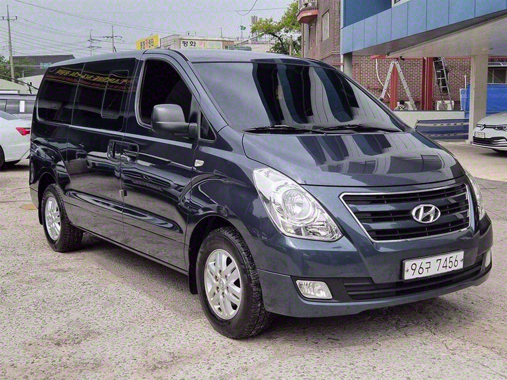 HYUNDAI Starex 2017 - Importación desde Corea - HF Imports Iquique - Foto 1