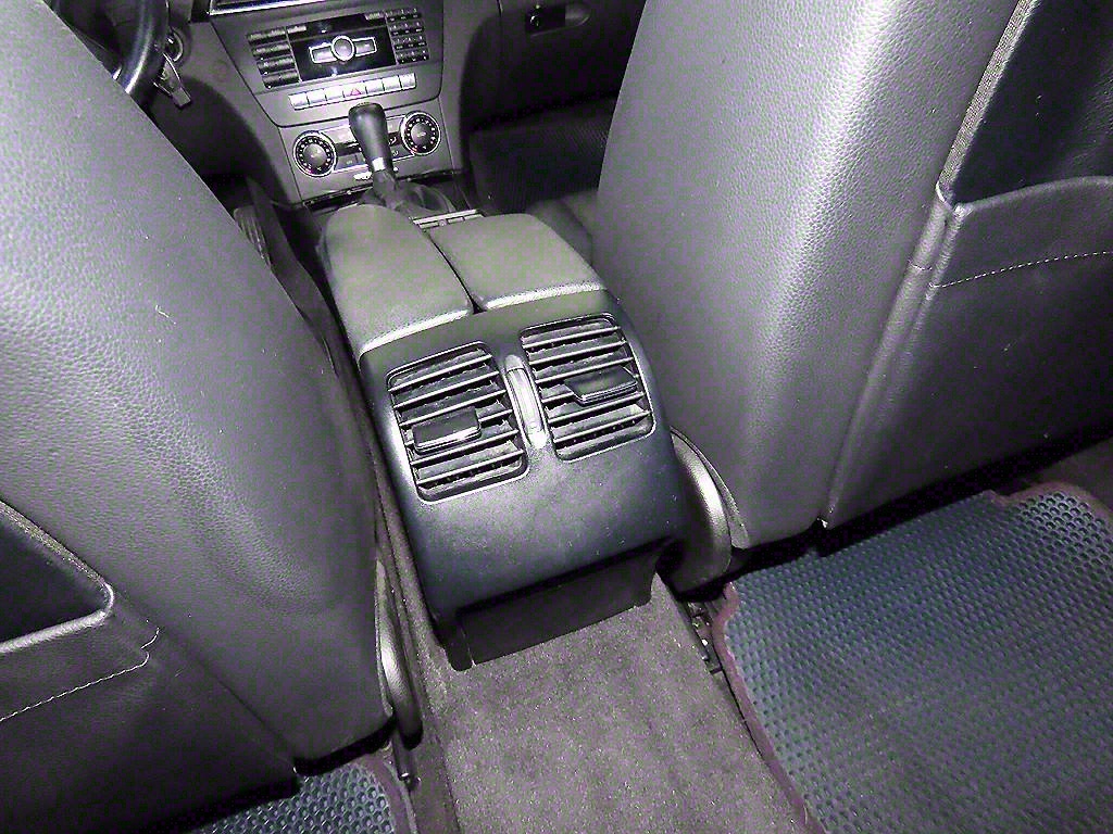 Mercedes Benz C Class 2014 Blanco - Importación desde Corea - HF Imports Iquique - Foto 16