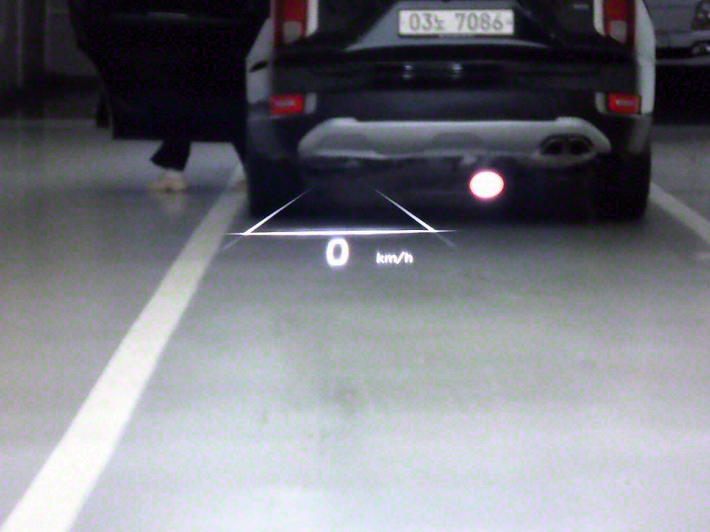 HYUNDAI Ioniq 6 - Vista 12