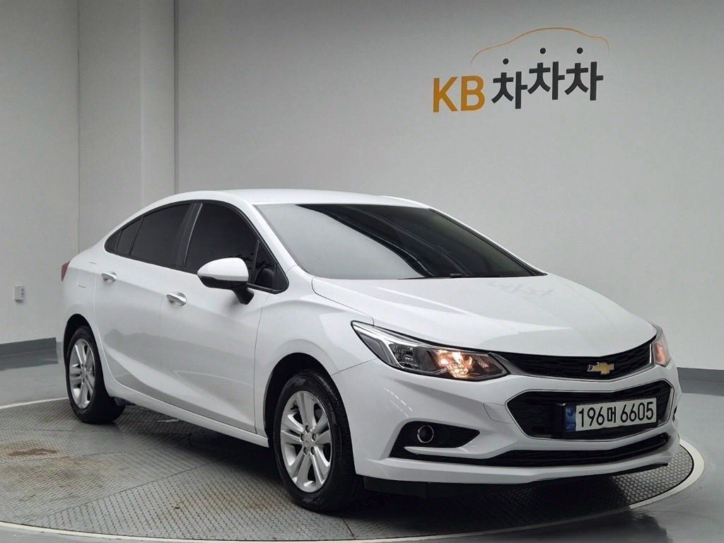 Chevrolet Cruise - Vista 4