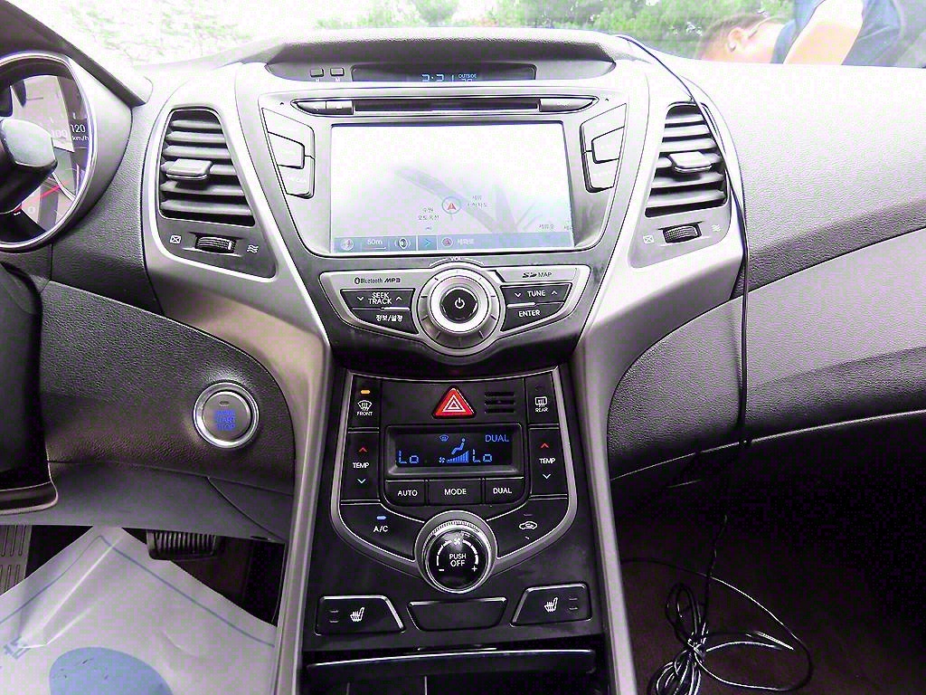 HYUNDAI Avante 2015 Plateado - Importación desde Corea - HF Imports Iquique - Foto 13