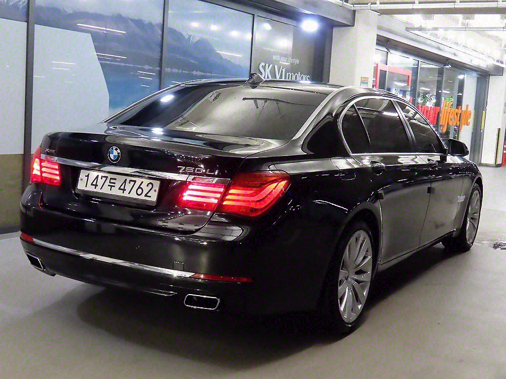 BMW 7 Series - Vista 4