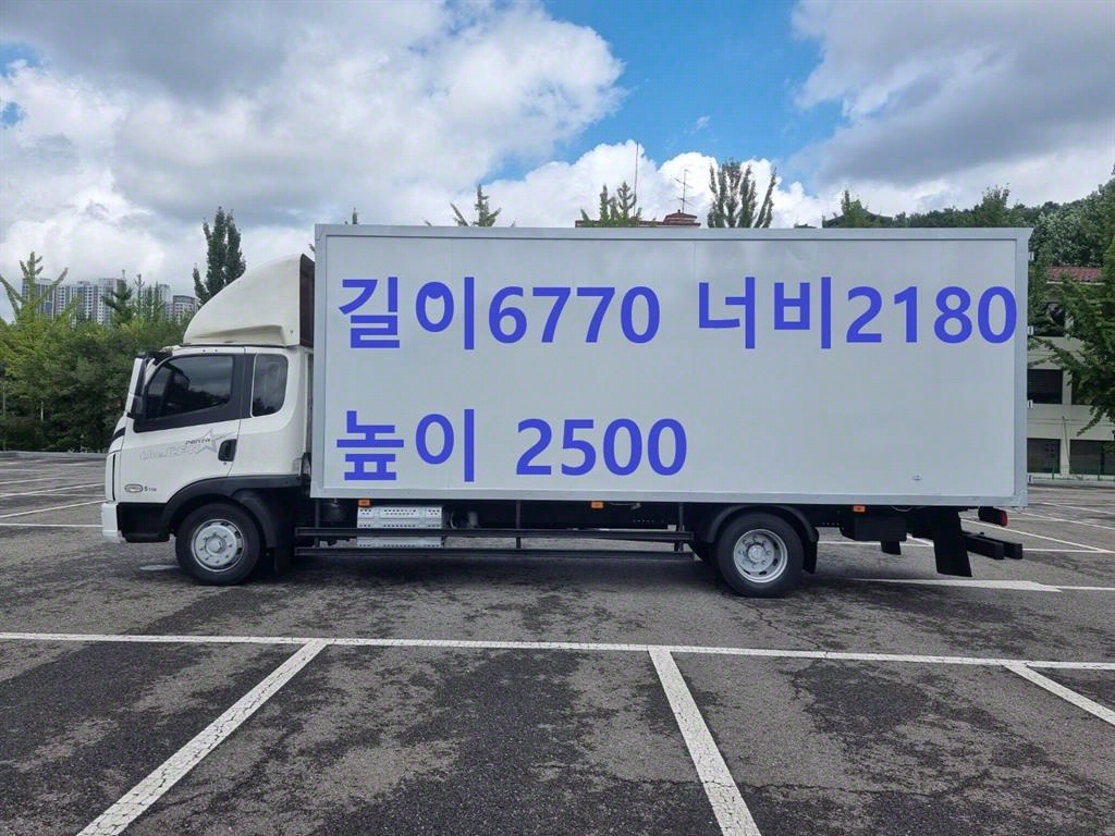 medium and large cargo truck 2022 Blanco - Importación desde Corea - HF Imports Iquique - Foto 1