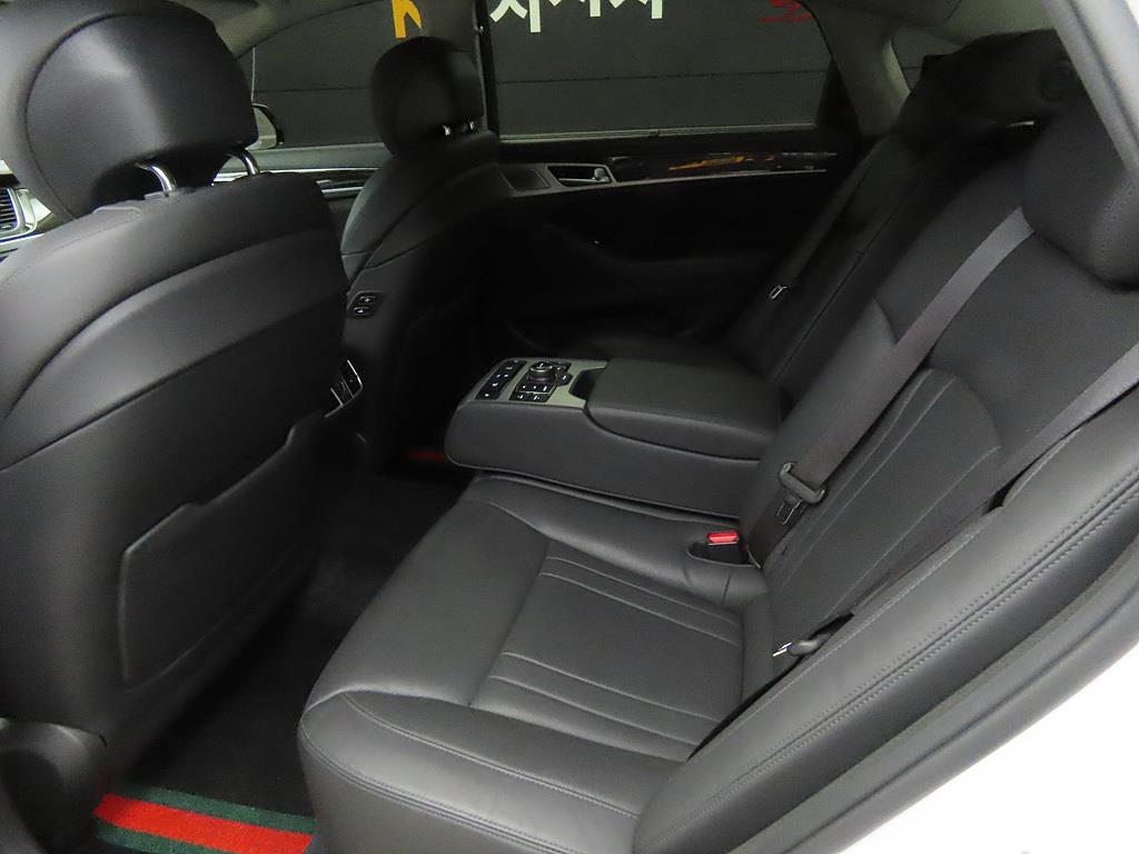 Genesis G80 - Vista 6