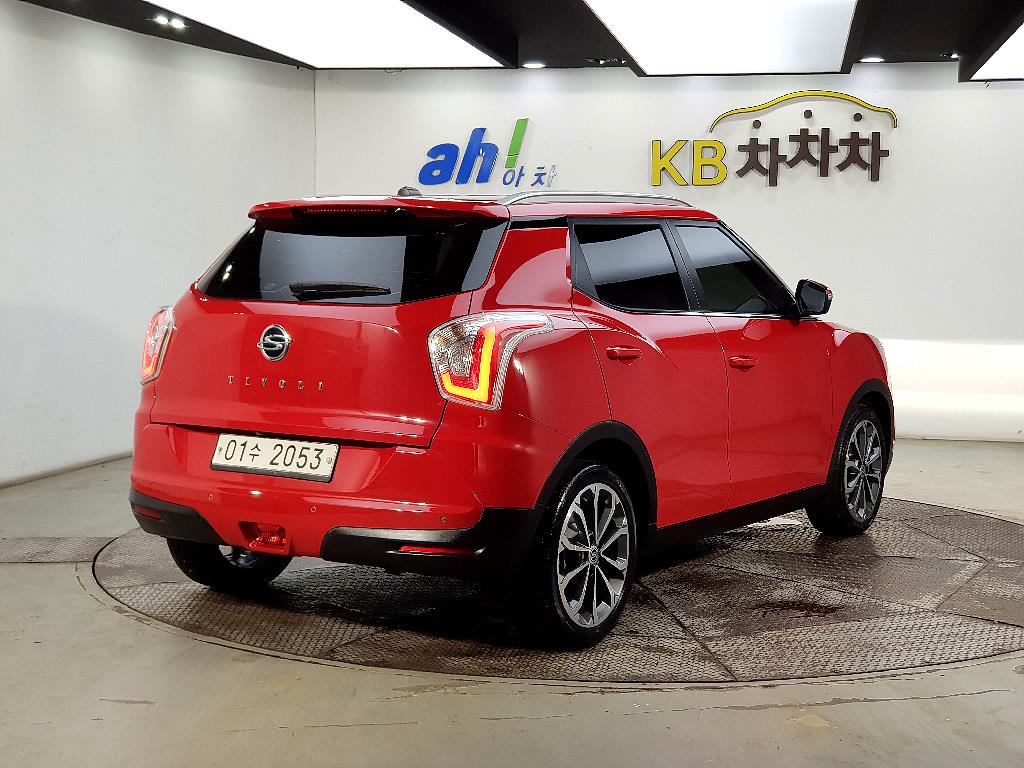 Ssangyong Tivoli - Vista 4