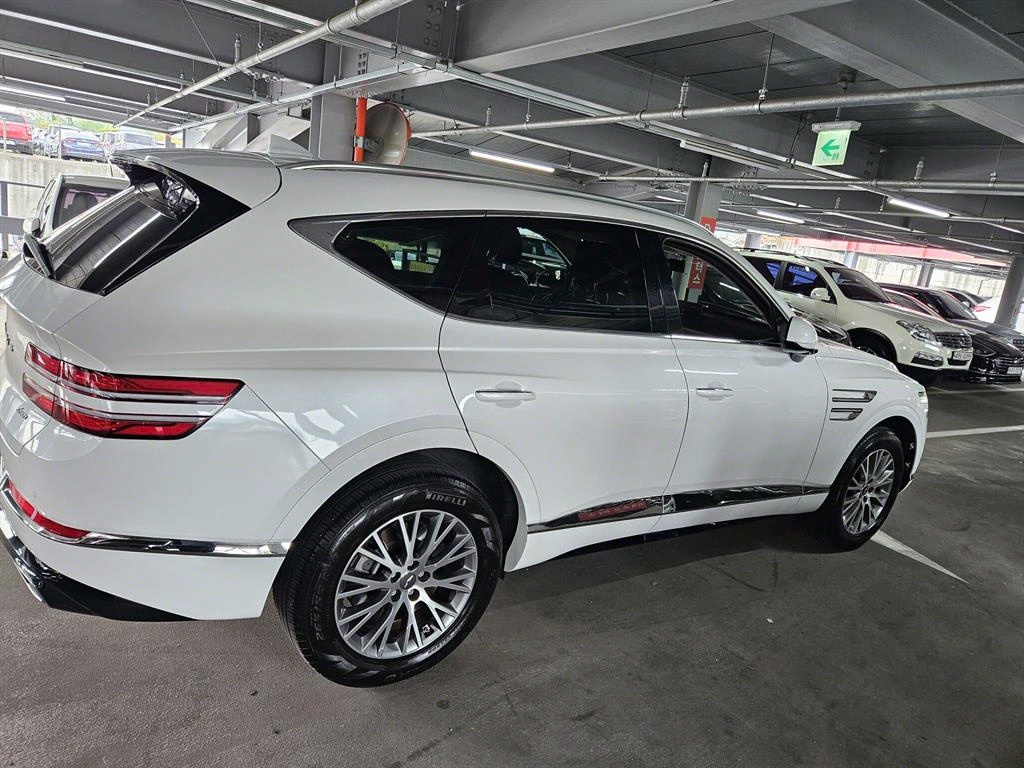 Genesis GV80 - Vista 4