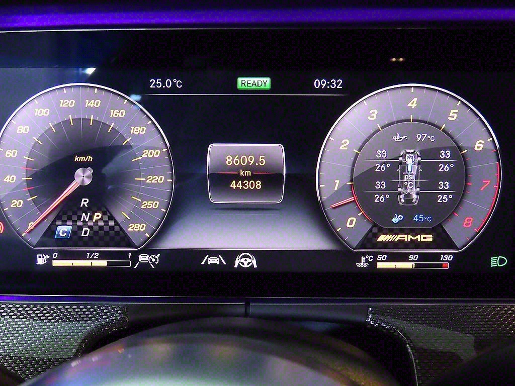 Mercedes Benz E class - Vista 9